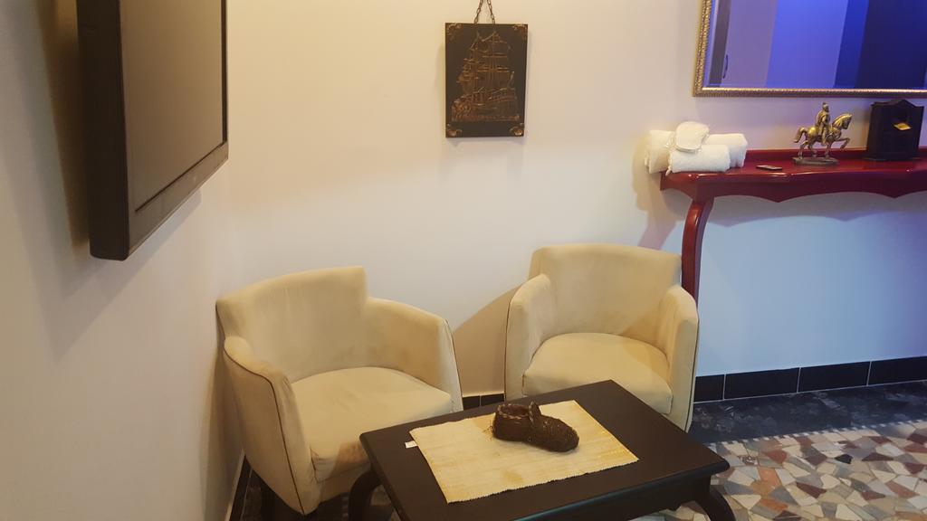 Hotel Eagle Tirana Bagian luar foto